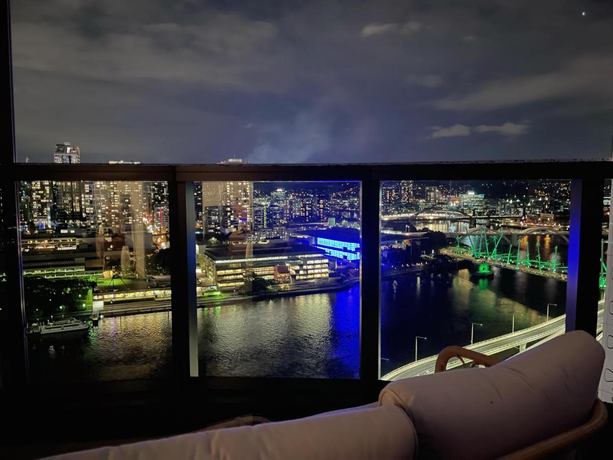 Brisbane Riverfront Oasis 2Bed Panoramic Riverview Екстер'єр фото